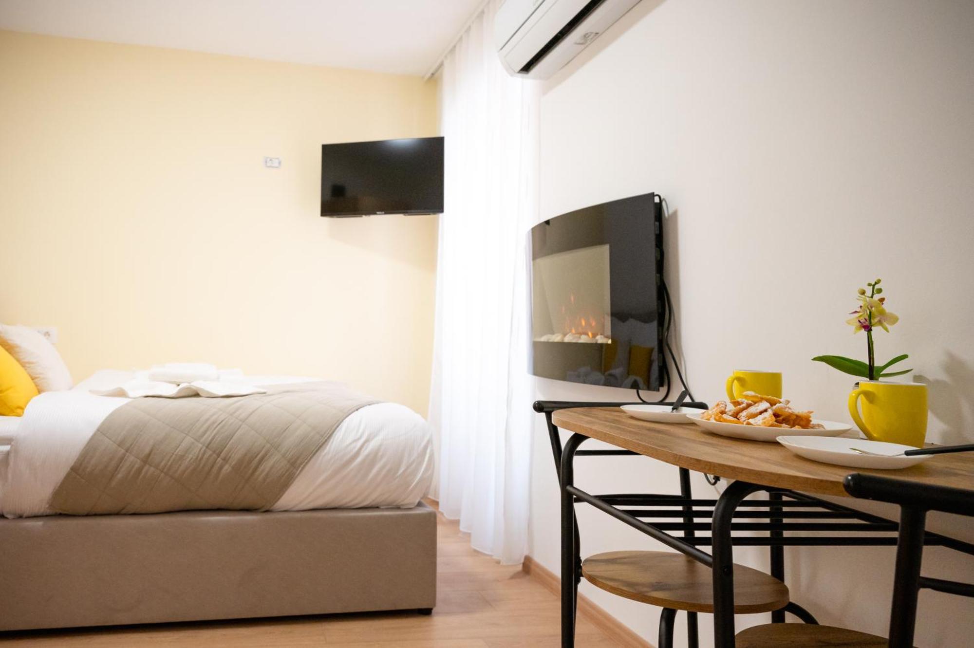 Apartment Lev *