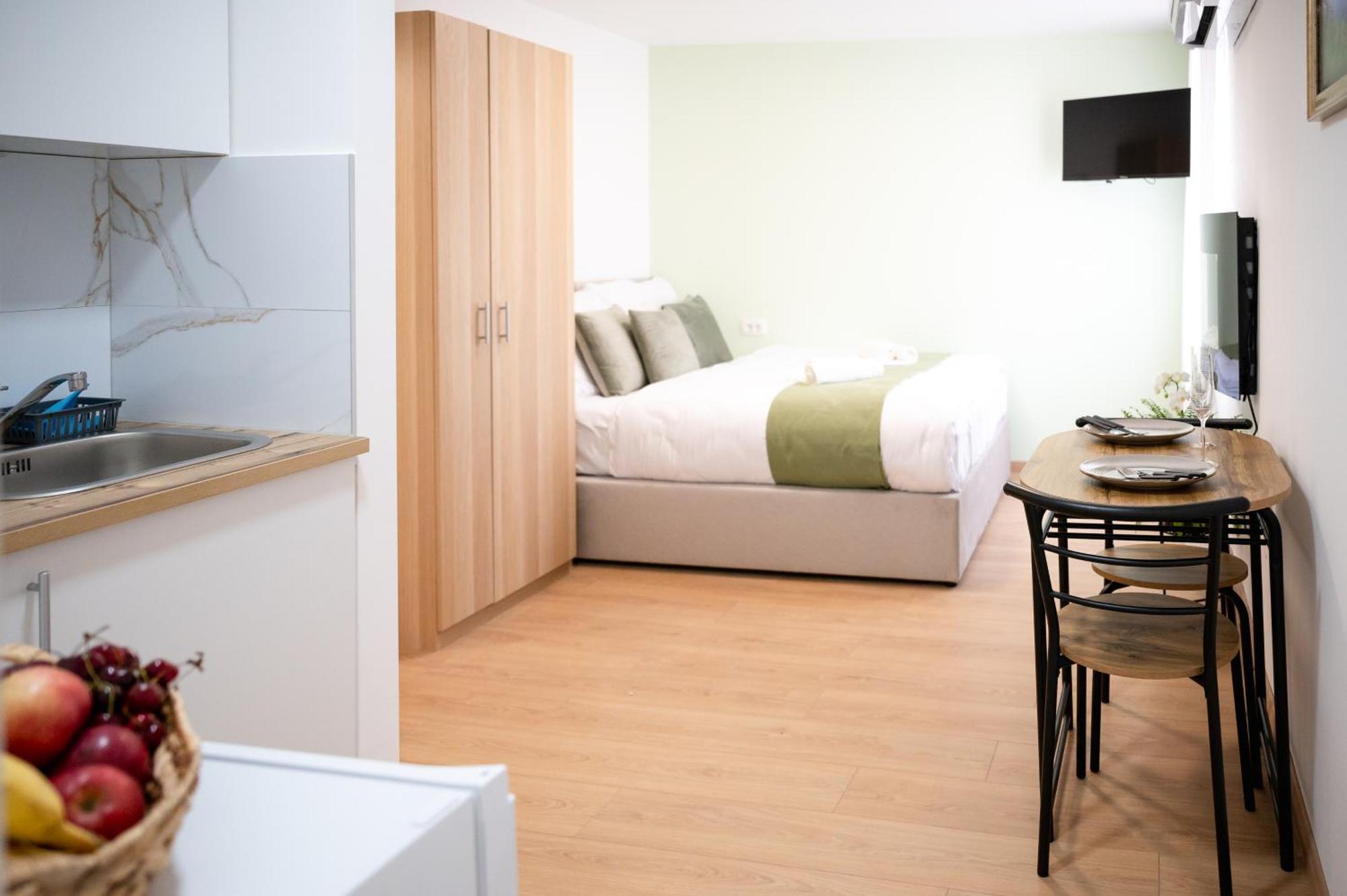 Apartment Lev *